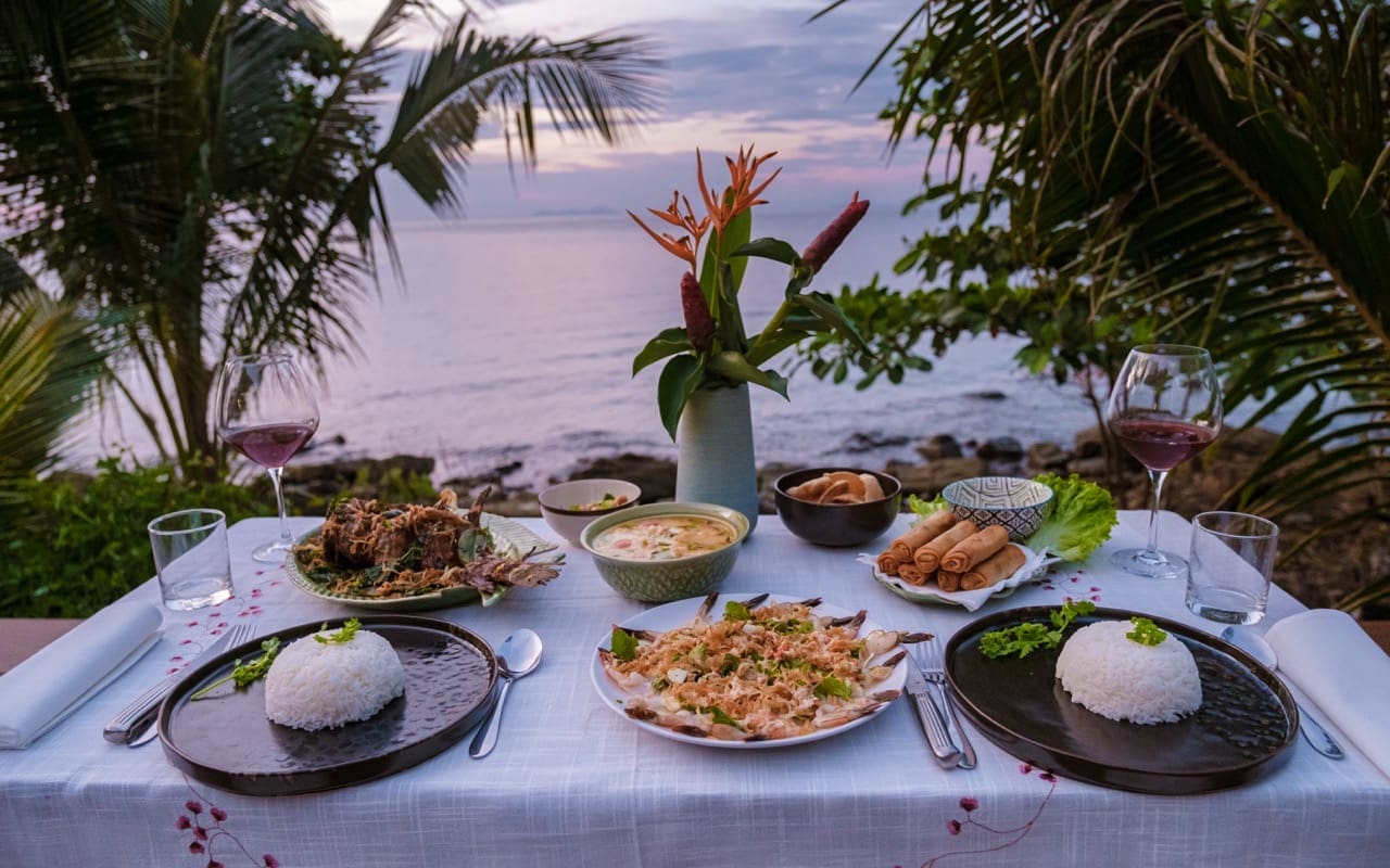 Koh Tao's Must-Try Restaurants and Cafes